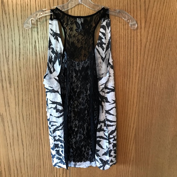 Zebra Ruffle Top - Picture 3 of 3